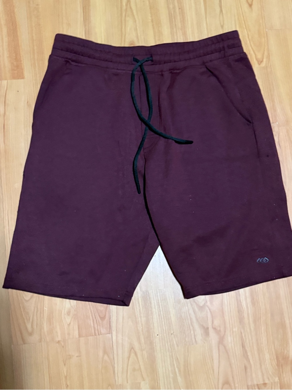 Men's Athletic Drawstring Shorts in Burgundy